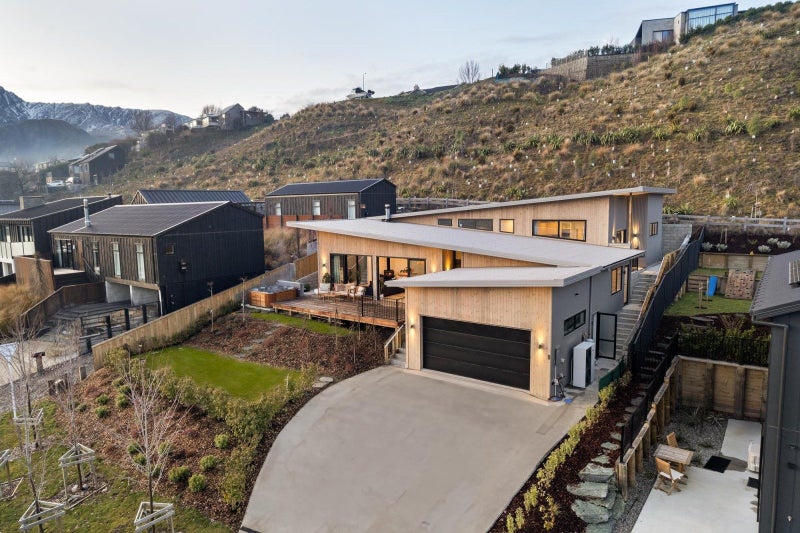 5 Brodie Avenue, Arrowtown, Arrowtown - Carousel 2