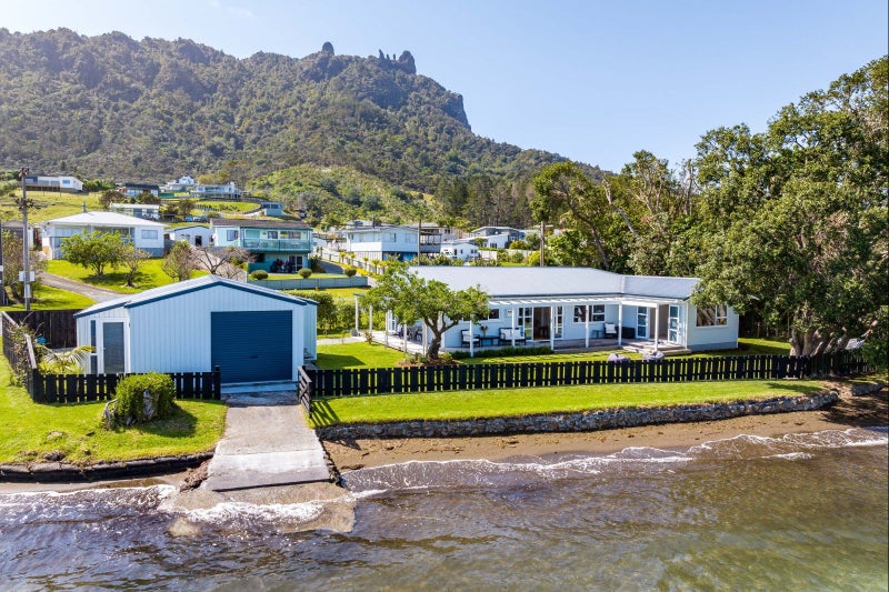 2050 Whangarei Heads Road, Whangarei - Carousel 1