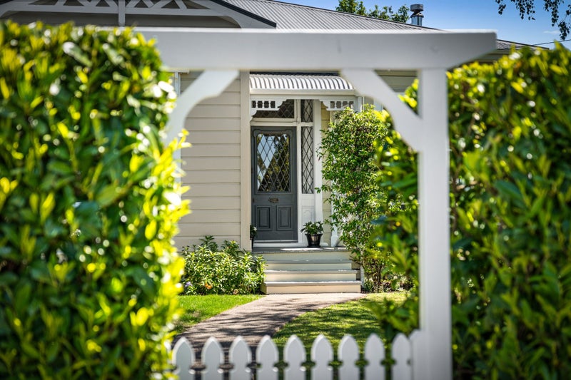 17 King Edward Street, Lansdowne, Masterton - Carousel 2