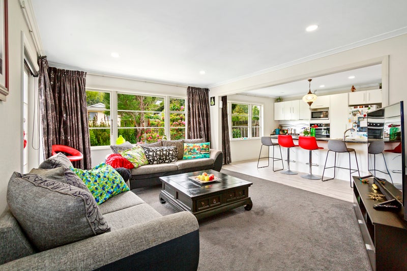 60 Tawhai Street, Stokes Valley, Lower Hutt - Carousel 2