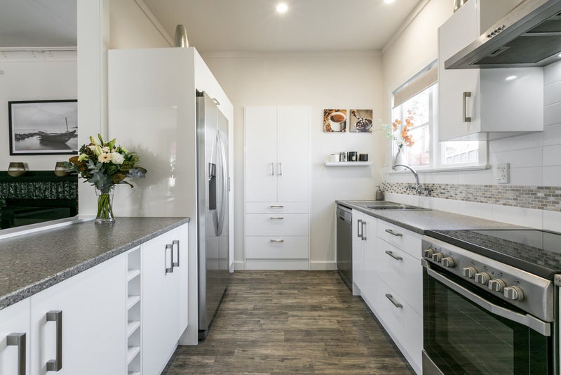 8 Nelson Crescent, Napier South, Napier - Carousel 2