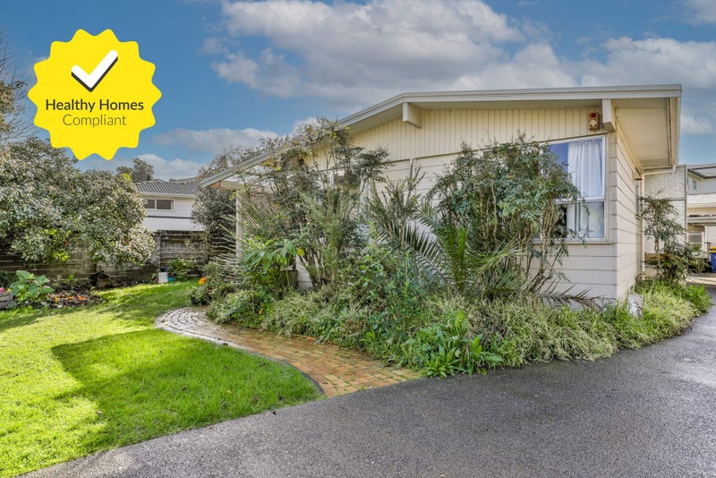 15 Normanton Street, Glenfield, Auckland - Carousel 1