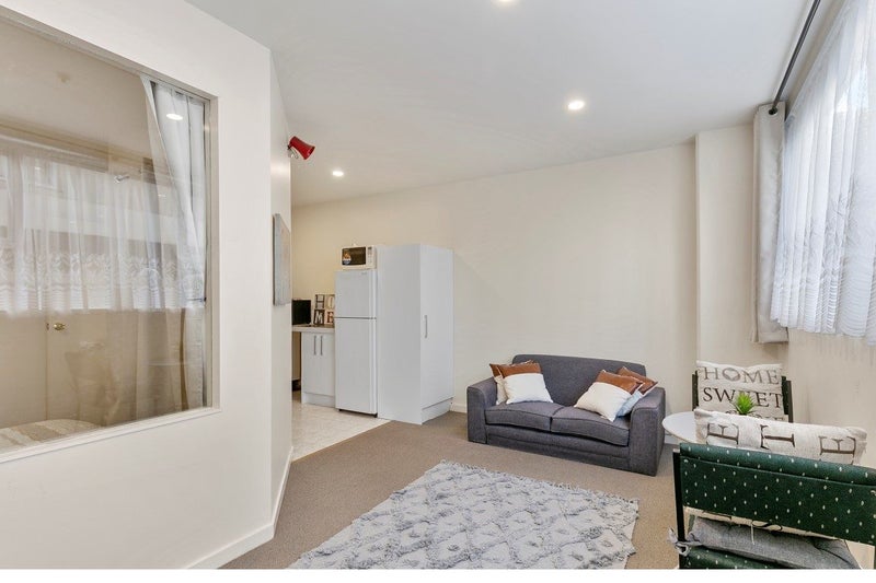 3D/49 Manners Street, Te Aro, Wellington - Carousel 2