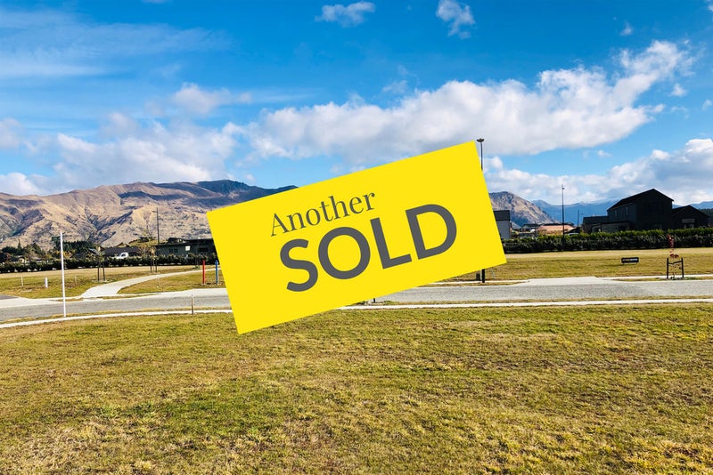 20 Pounamu Avenue, Albert Town, Wanaka - Carousel 1
