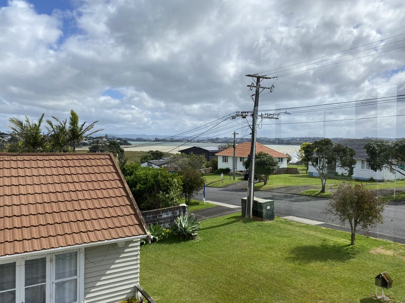 108 Eversleigh Road, Belmont, Auckland - Carousel 2