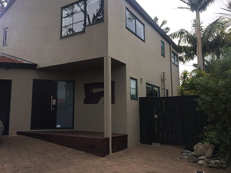 2/39 Church Street, Northcote Point, Auckland - Carousel 2