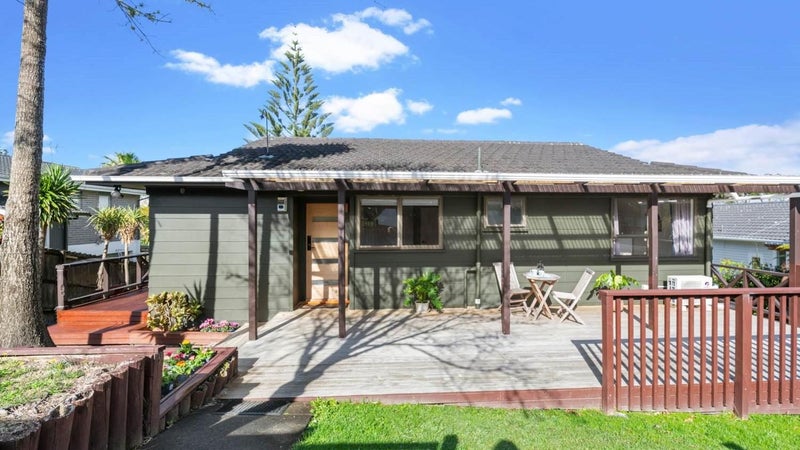 1 Alnack Place, Torbay, Auckland - Carousel 1