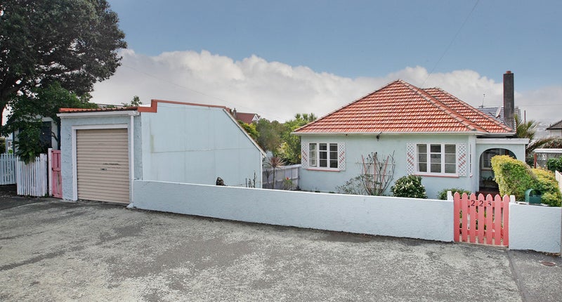 223 Sutherland Road, Lyall Bay, Wellington - Carousel 19