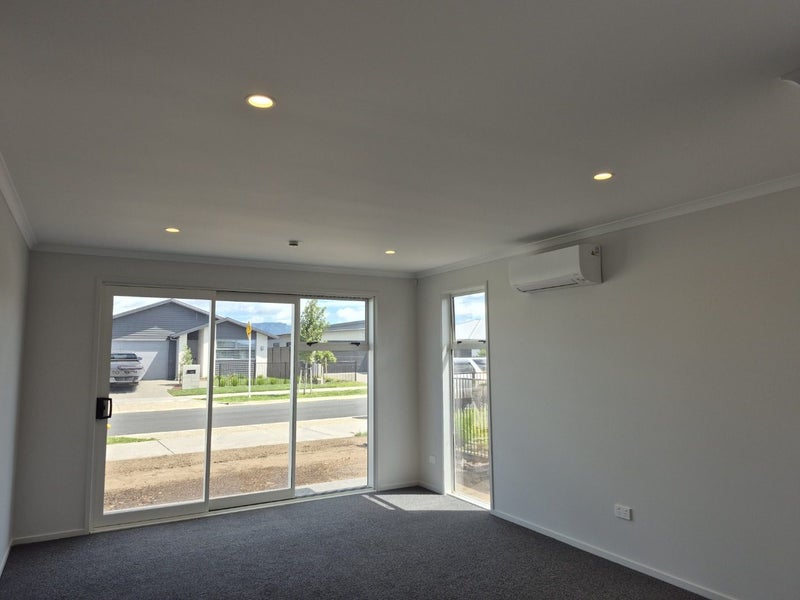 11 Te Rina Boulevard, OMOKOROA - Carousel 2