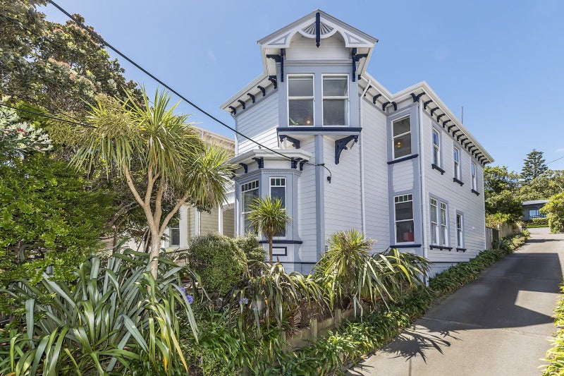 9 Coromandel Street, Newtown, Wellington - Carousel 1