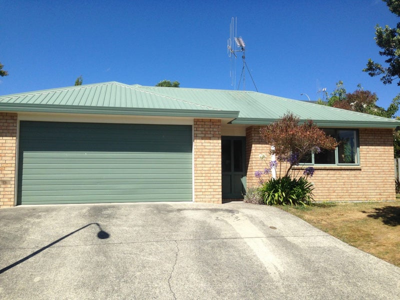 19 Pointon Glade, Grandview Heights, Hamilton - Carousel 2