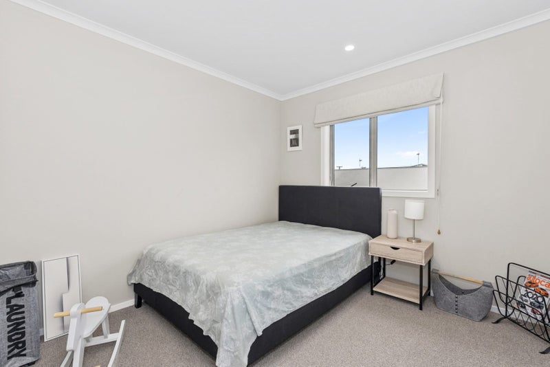 2/144 Old Farm Road, Hamilton East, Hamilton - Carousel 2