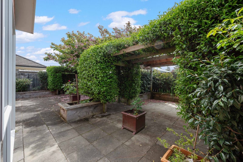 11 Roussel Place, Springlands, Blenheim - Carousel 32