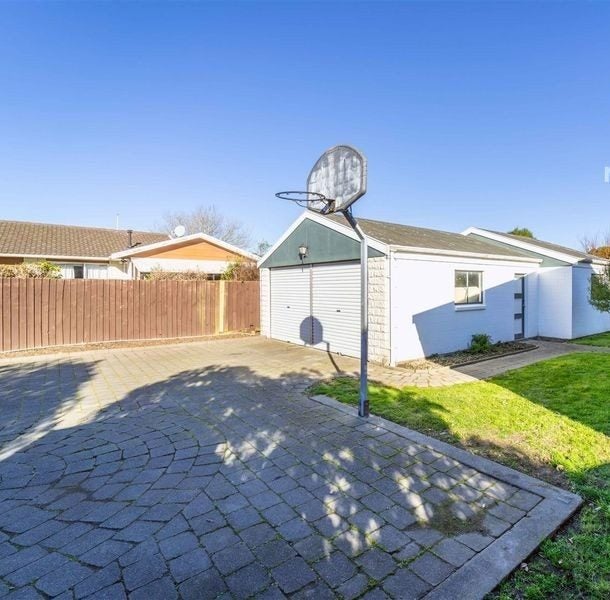 76 Cheyenne Street, Sockburn, Christchurch - Carousel 21