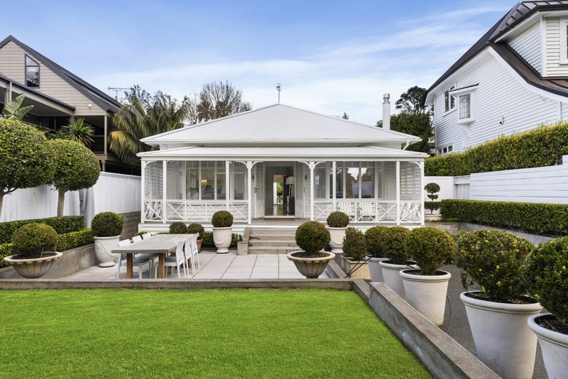 26 Sarsfield Street, Herne Bay, Auckland - Carousel 1