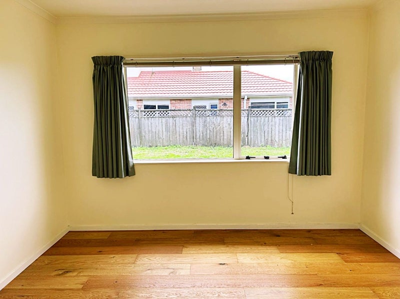 8 Huntington Drive, Huntington, Hamilton - Carousel 13