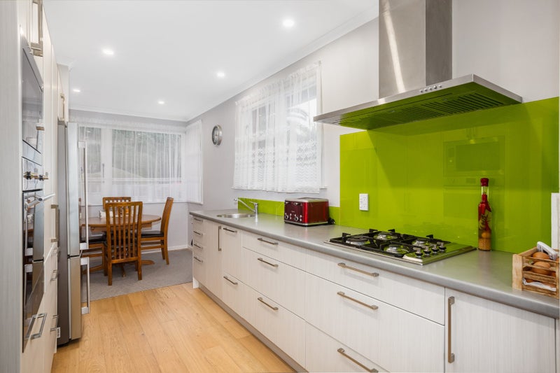 87 Rangituhi Crescent, Takapuwahia, Porirua - Carousel 2