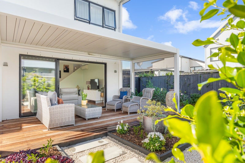 6 Sacred Kingfisher Road, Hobsonville, Auckland - Carousel 2