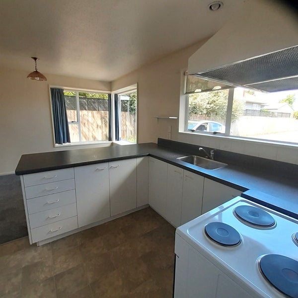 1/86 Aorangi Road, Bryndwr, Christchurch - Carousel 16