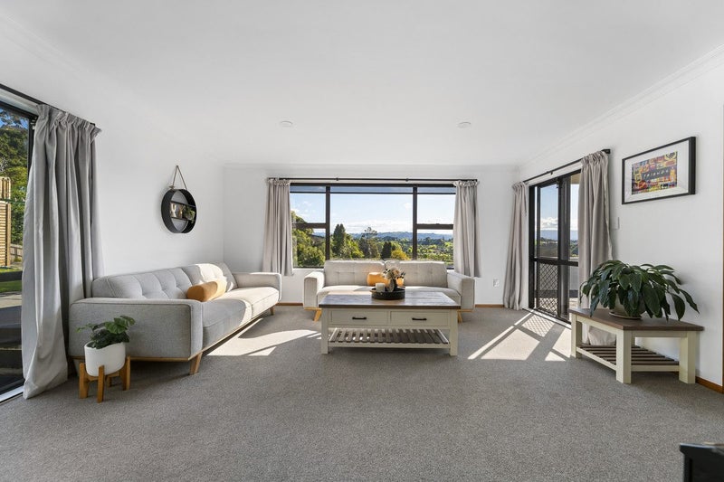 8 Eventide Way, Bellevue, Tauranga - Carousel 1