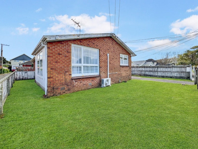 1/91 Pretoria Street, Hutt Central, Lower Hutt - Carousel 14