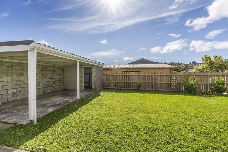 4 Stipulate Place, Ascot Park, Porirua - Carousel 12