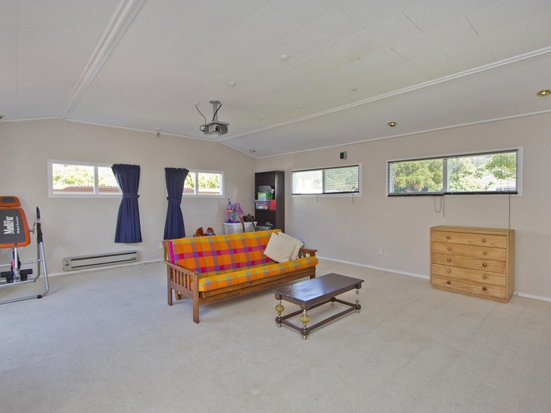 41 Momona Street, Wainuiomata, Lower Hutt - Carousel 2