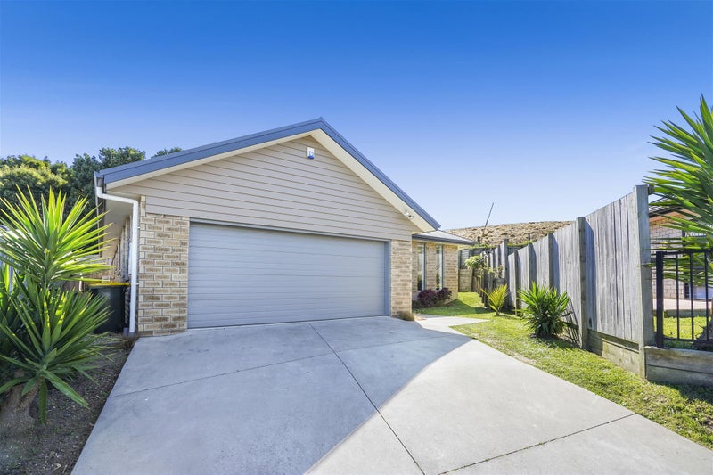 3 Lavender Way, Huntington, Hamilton - Carousel 1