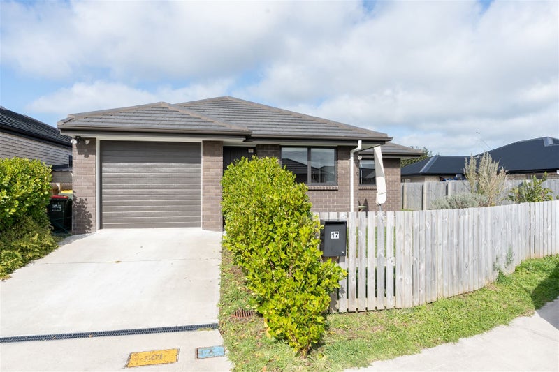 17 Manawaroa Close, Grandview Heights, Hamilton - Carousel 1
