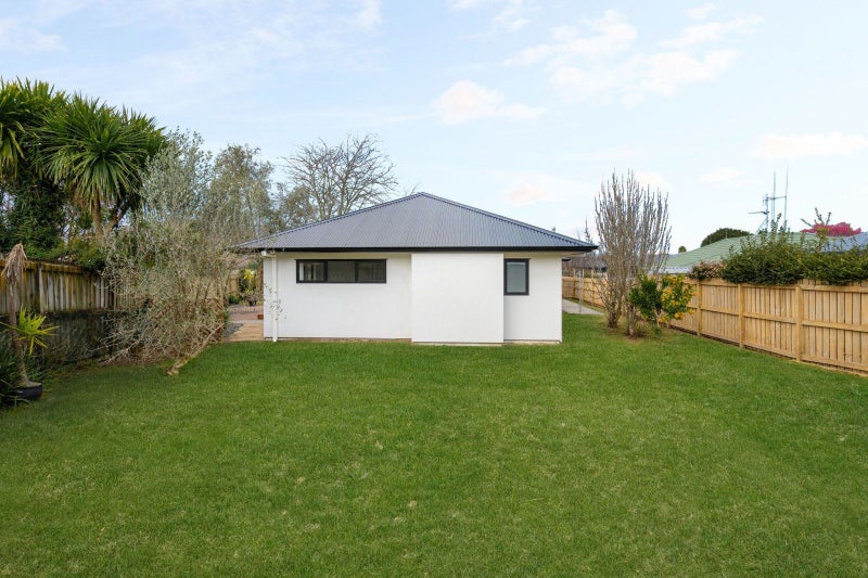 8 Dorchester Place, Nawton, Hamilton - Carousel 2