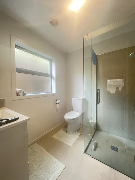 214A NAVIGATION DRIVE, Whitby, Porirua - Carousel 7