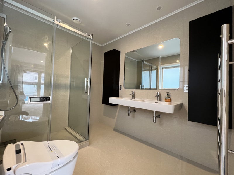 2A Eastcliffe Road, Castor Bay, Auckland - Carousel 26