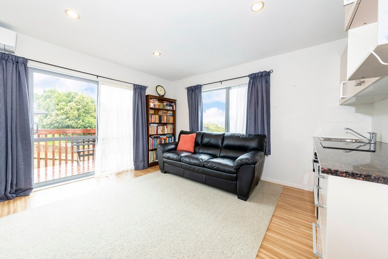 104 Tiriwa Drive, Massey, Auckland - Carousel 2
