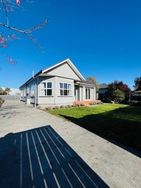 12 Laurence Street, Waltham, Christchurch - Carousel 1