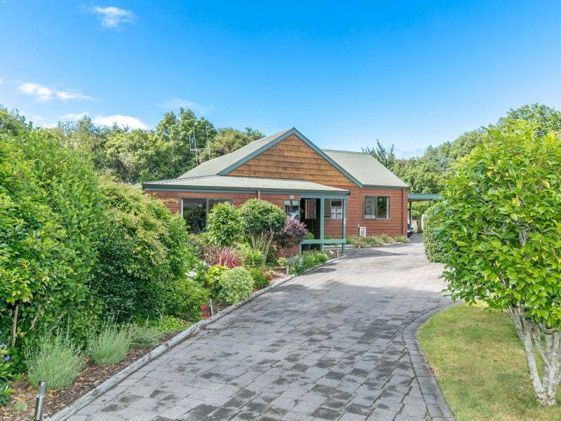 36 Woodland Drive, Flagstaff, Hamilton - Carousel 2