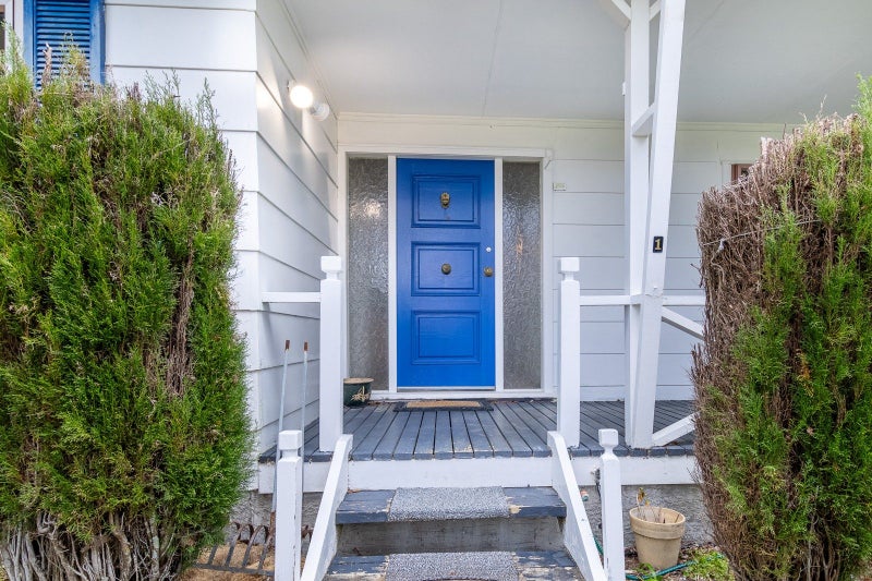 1 Sheridan Crescent, Leamington, Cambridge - Carousel 2