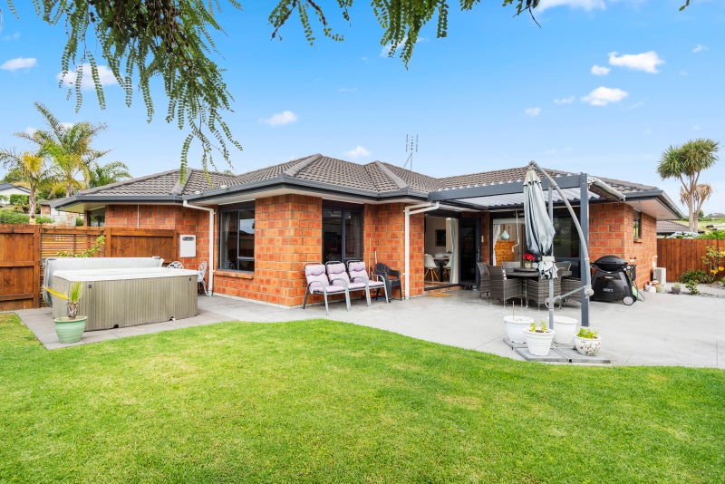 28 Kestrel Avenue, Welcome Bay, Tauranga - Carousel 2