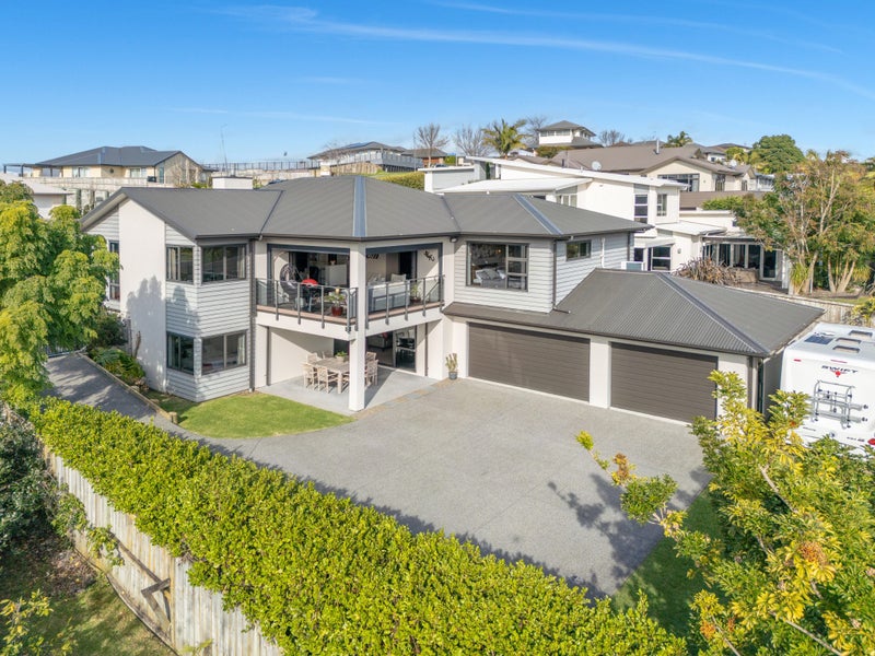 32 Hawkridge Heights, Bethlehem, Tauranga - Carousel 2