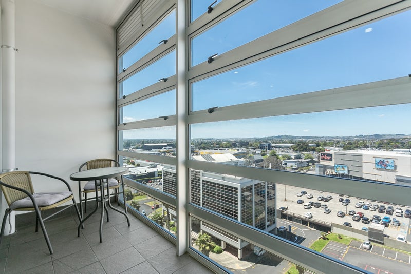 1007/17 Osterley Way, MANUKAU, AUCKLAND - Carousel 2