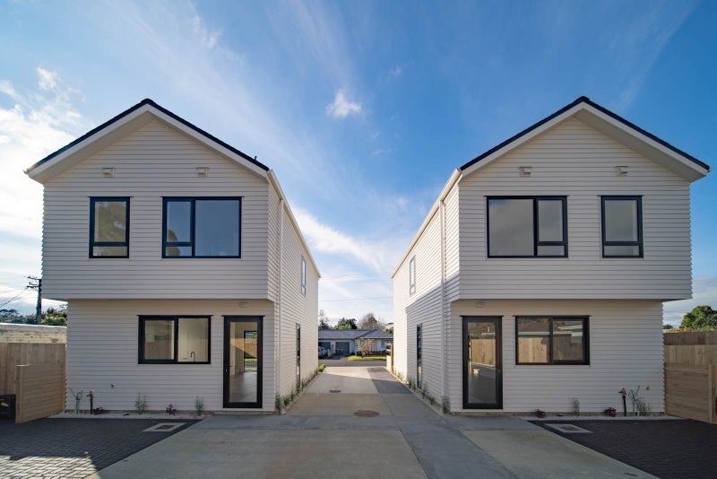 4/4 Bittern Place, Henderson, Auckland - Carousel 2