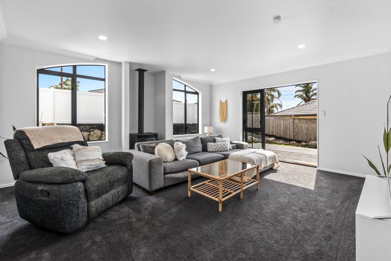 16 Pebble Beach Boulevard, Kamo, Whangarei - Carousel 2