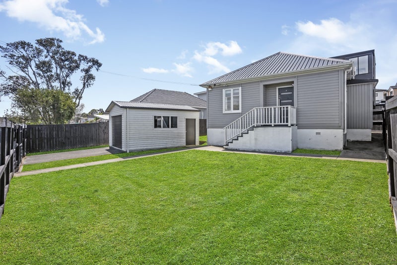 39 Bremner Avenue, Mount Roskill, Auckland - Carousel 1