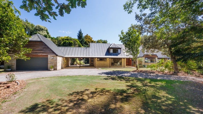 154 Oroua Road, Palmerston North - Carousel 1