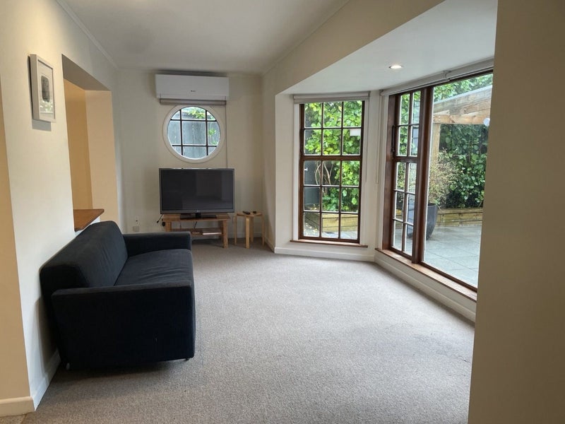 317 The Terrace, Te Aro, Wellington - Carousel 1