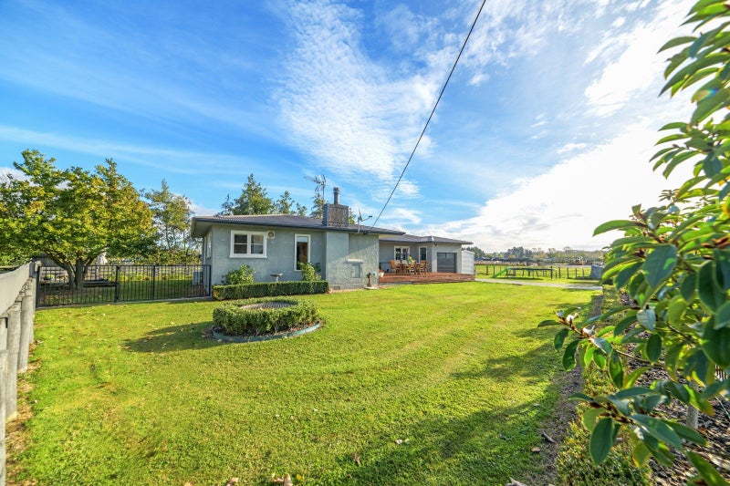 55 Roots Street East, Feilding, Feilding - Carousel 1