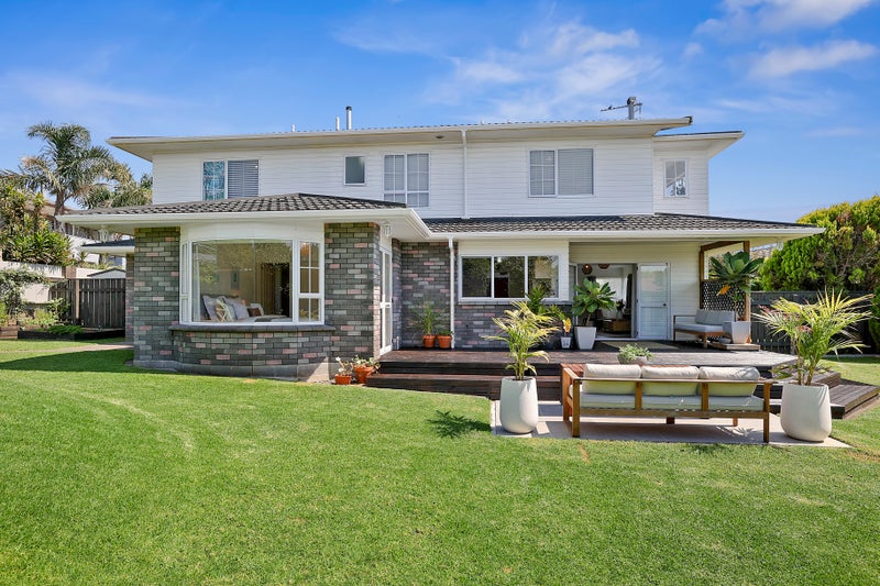 24 Culzean Grove, Bell Block, New Plymouth - Carousel 2