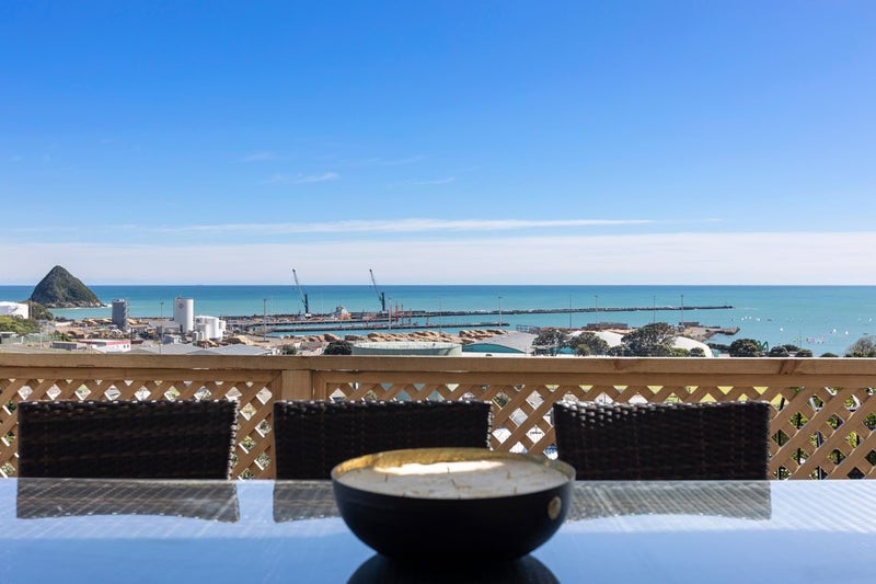 12C Parris Street, Moturoa, New Plymouth - Carousel 1