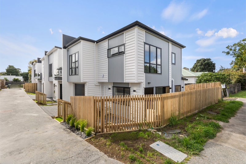 34A Ennismore Road, Mount Albert, Auckland - Carousel 2