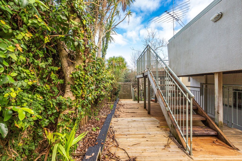 20 Bush View Lane, Northcote, North Shore City - Carousel 2