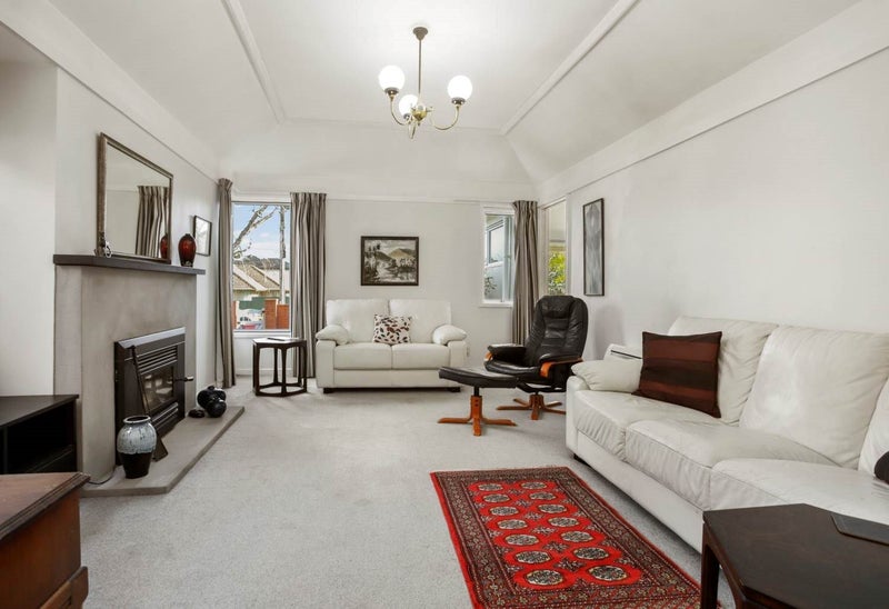 18 Queensway, Three Kings, Auckland - Carousel 2